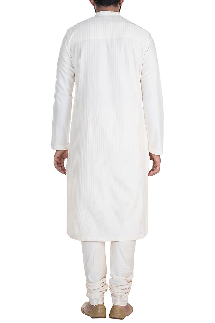 White Pintuck Stripes Kurta Set by Anuj Madaan at Pernia's Pop Up Shop