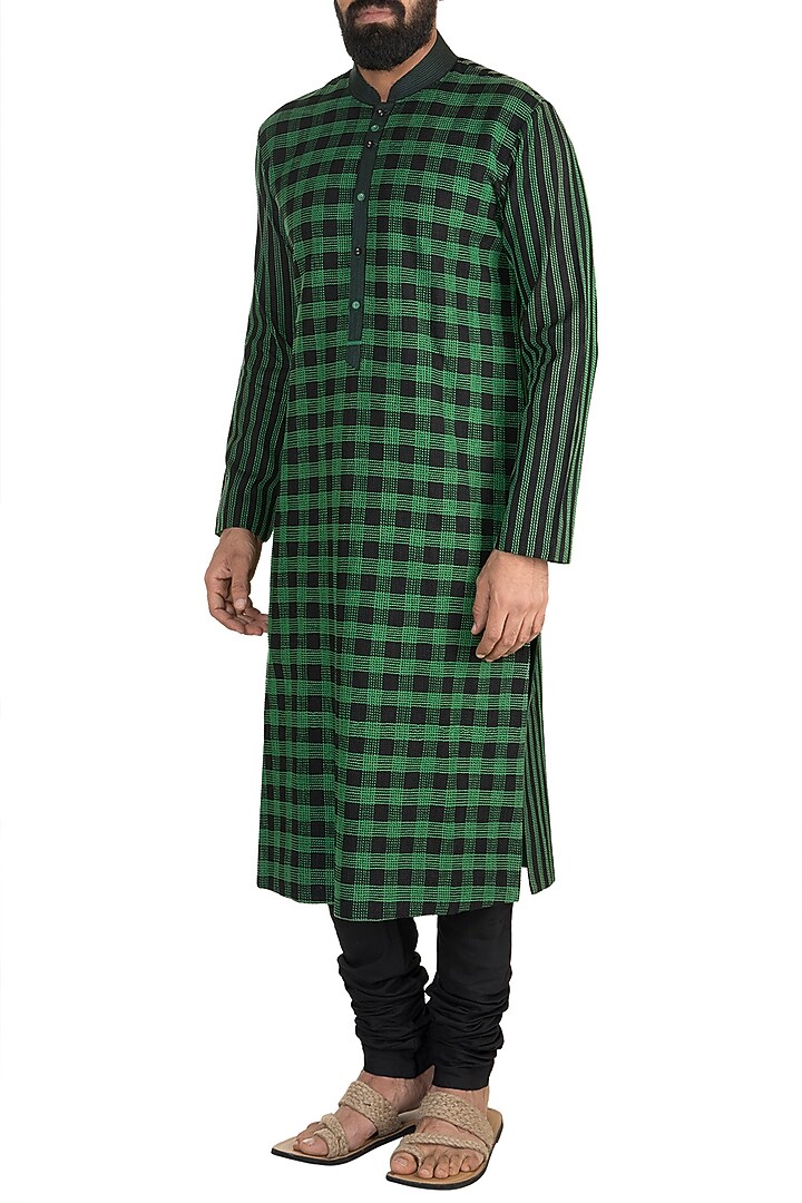 Emerald Green Checkered Kurta Set by Anuj Madaan at Pernia's Pop Up Shop