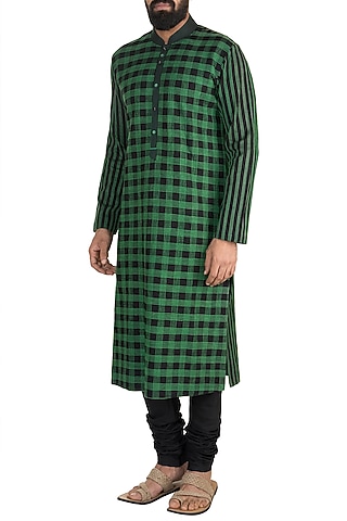 Emerald Green Checkered Kurta Set by Anuj Madaan