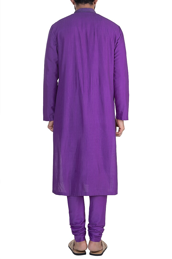 Purple Pintucks Kurta Set by Anuj Madaan at Pernia's Pop Up Shop