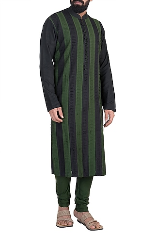 Mehendi Green Cutwork Kurta Set by Anuj Madaan