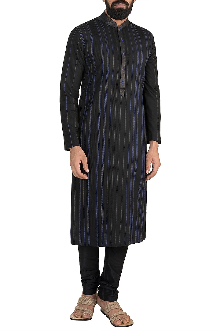 Blue Pintucks Kurta by Anuj Madaan at Pernia's Pop Up Shop