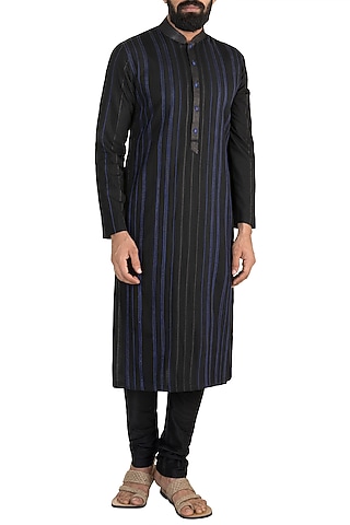 Blue Pintucks Kurta by Anuj Madaan