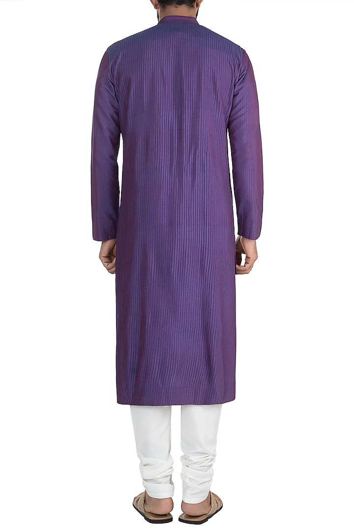 Purple Jaal Pattern Kurta by Anuj Madaan at Pernia's Pop Up Shop