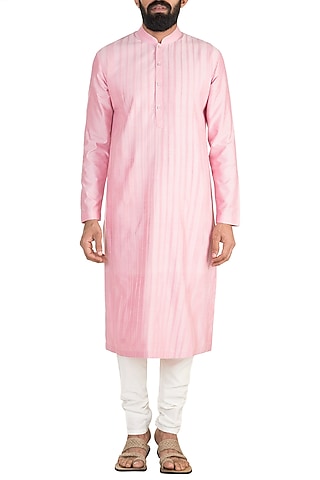 Peach Kantha & Pintucks Stripes Kurta by Anuj Madaan
