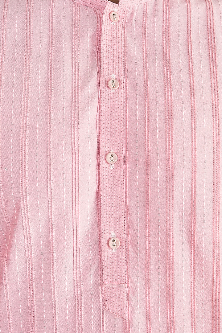 Peach Kantha & Pintucks Stripes Kurta by Anuj Madaan at Pernia's Pop Up Shop