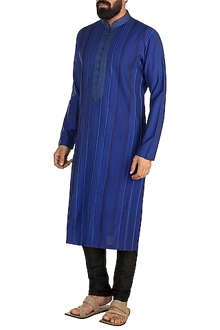 Cobalt Blue Pintucks Kurta by Anuj Madaan