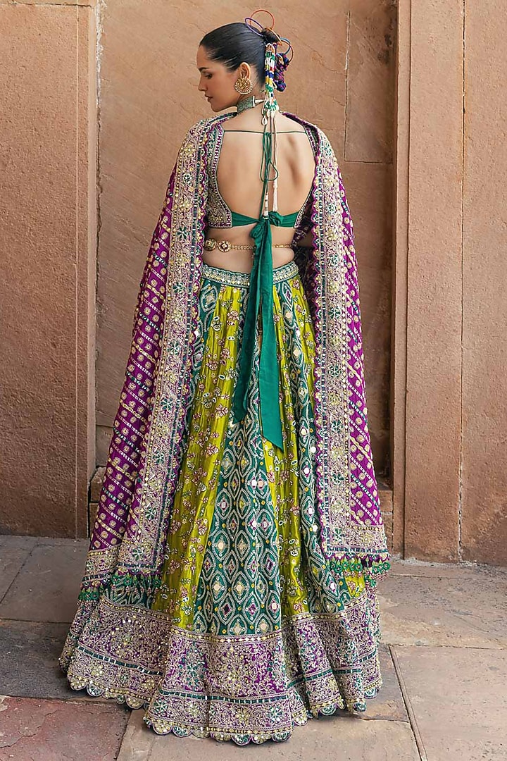 Green Banarasi Bandhani Silk Resham Work Bridal Lehenga Set by Annu Patel at Pernia's Pop Up Shop