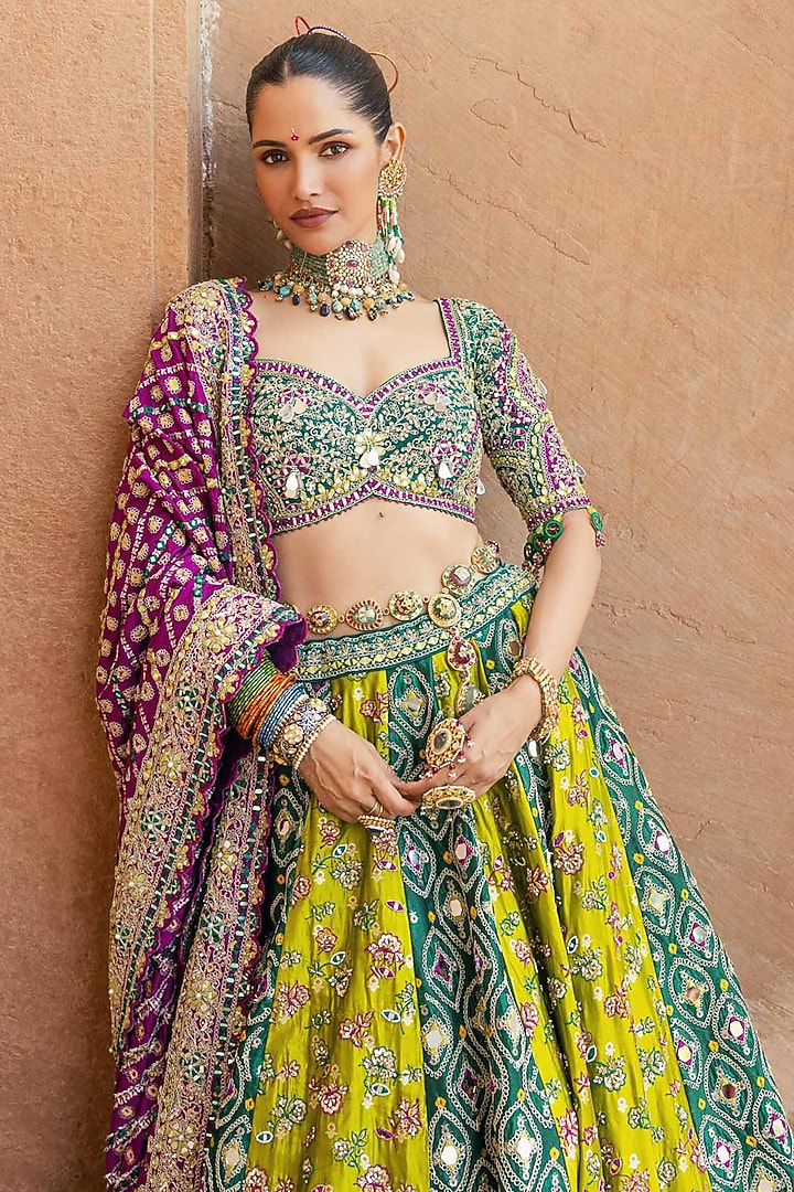 Green Banarasi Bandhani Silk Resham Work Bridal Lehenga Set by Annu Patel at Pernia's Pop Up Shop