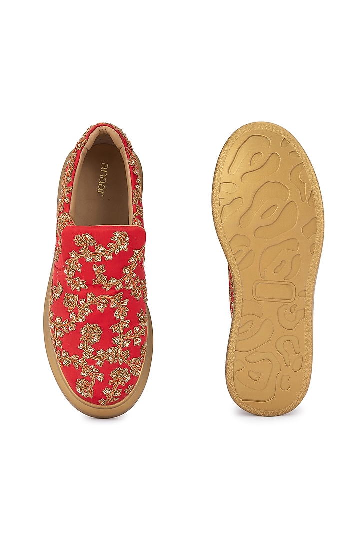 Red Organza & Dutch Satin Embroidered Shoes by Anaar at Pernia's Pop Up Shop