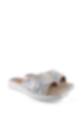 Beige Jute Raffia Hand Embroidered Open-Toe Sandals by Anaar at Pernia's Pop Up Shop