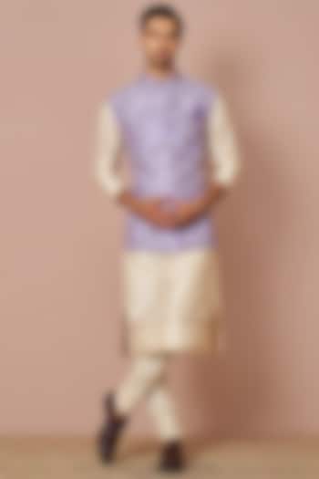 Lavender Raw Silk Pearl Embroidered Bundi Jacket Set by Anushree Reddy Men