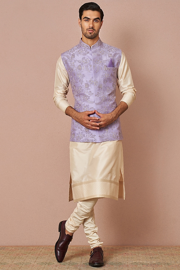 Lavender Raw Silk Embroidered Bundi Jacket With Kurta Set by Anushree Reddy Men