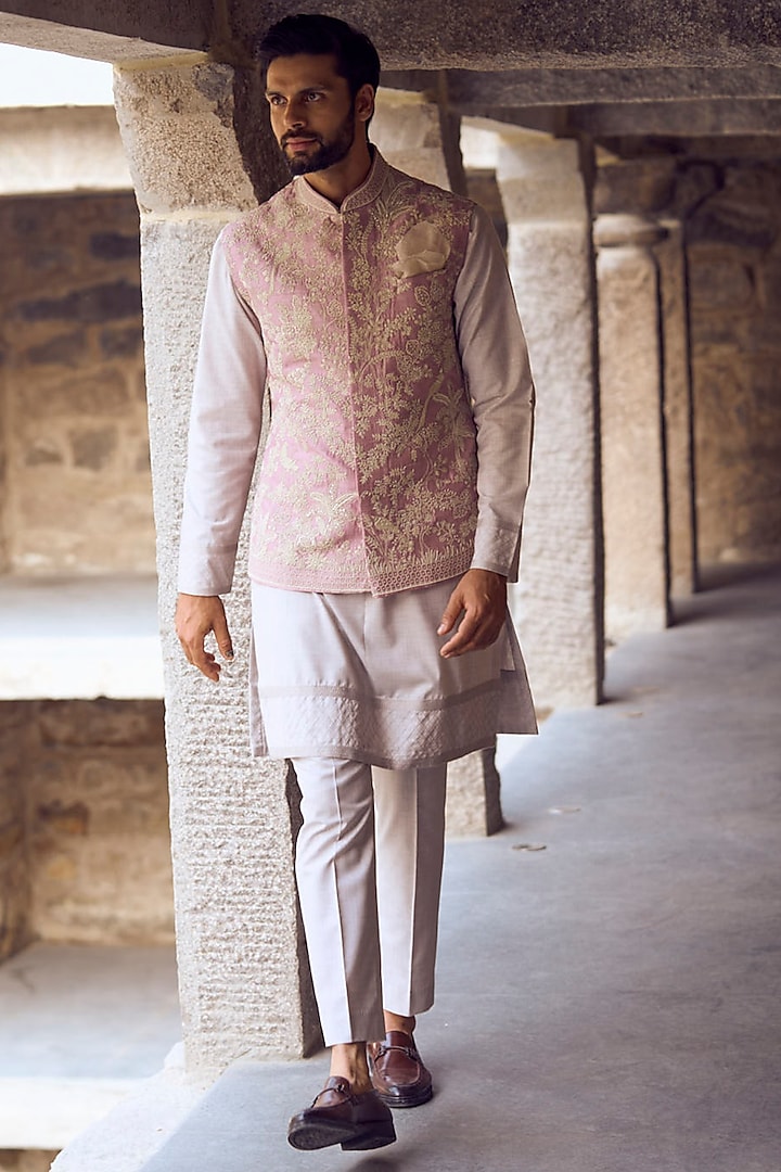 Pastel Pink Raw Silk & Cotton Embroidered Bundi Set by Anushree Reddy Men