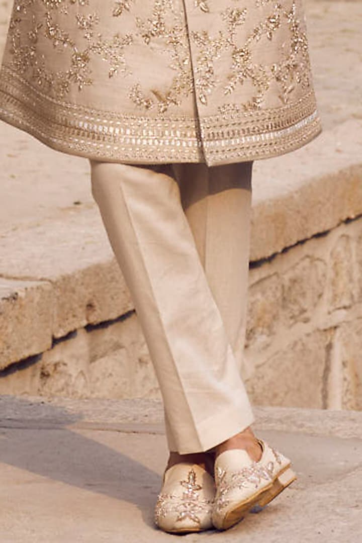 Ivory Raw Silk & Cotton Embroidered Groom Sherwani Set by Anushree Reddy Men at Pernia's Pop Up Shop