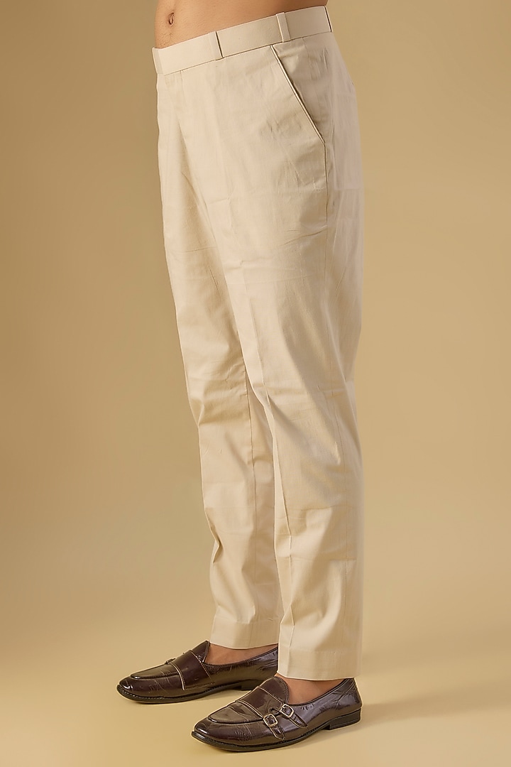 Dull Ivory Raw Silk Embroidered Groom Bandhgala Set by Anushree Reddy Men at Pernia's Pop Up Shop