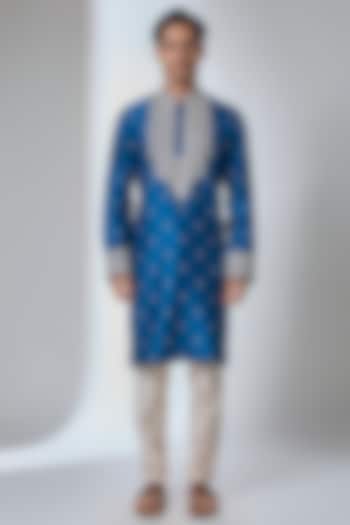 Navy Blue Silk Kurta Set by Anushree Reddy Men at Pernia's Pop Up Shop