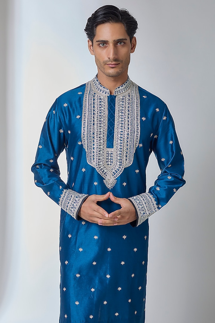 Navy Blue Silk Kurta Set by Anushree Reddy Men at Pernia's Pop Up Shop