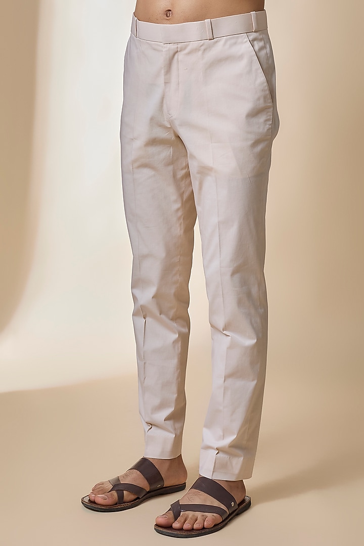 Ivory Silk Kurta Set by Anushree Reddy Men at Pernia's Pop Up Shop