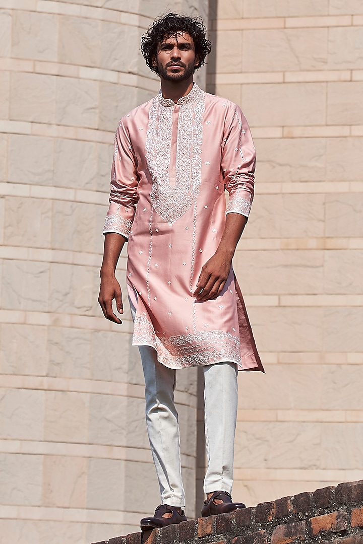 Dusty Rose Chanderi Jaal Embroidered Kurta Set by Anushree Reddy Men