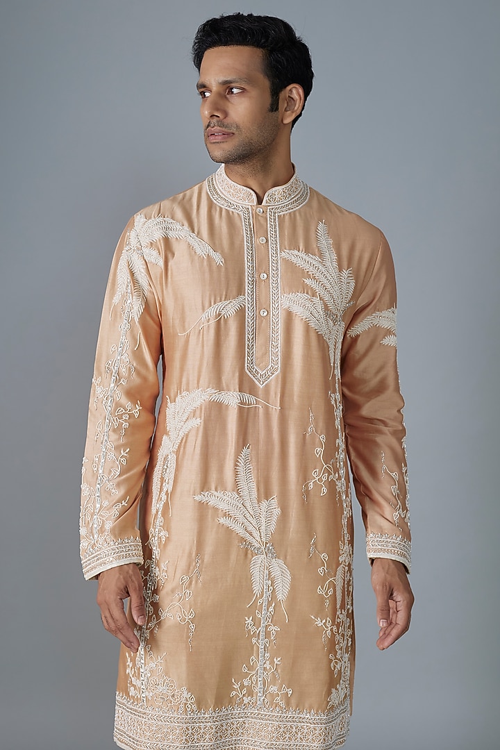 Dusty Rose Pink Chanderi Kurta Set by Anushree Reddy Men at Pernia's Pop Up Shop
