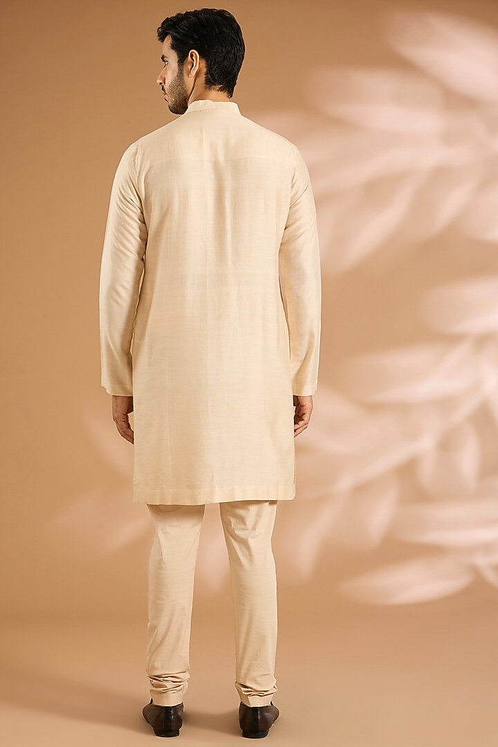 Dusty Rose Raw Silk Groom Sherwani Set by Anushree Reddy Men at Pernia's Pop Up Shop