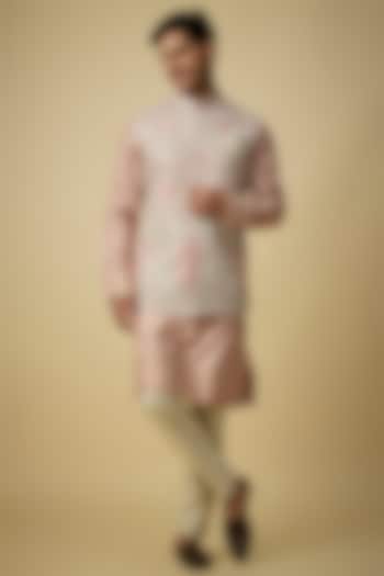 Dusty Rose Silk & Tissue Silk Bundi Jacket Set by Anushree Reddy Men at Pernia's Pop Up Shop