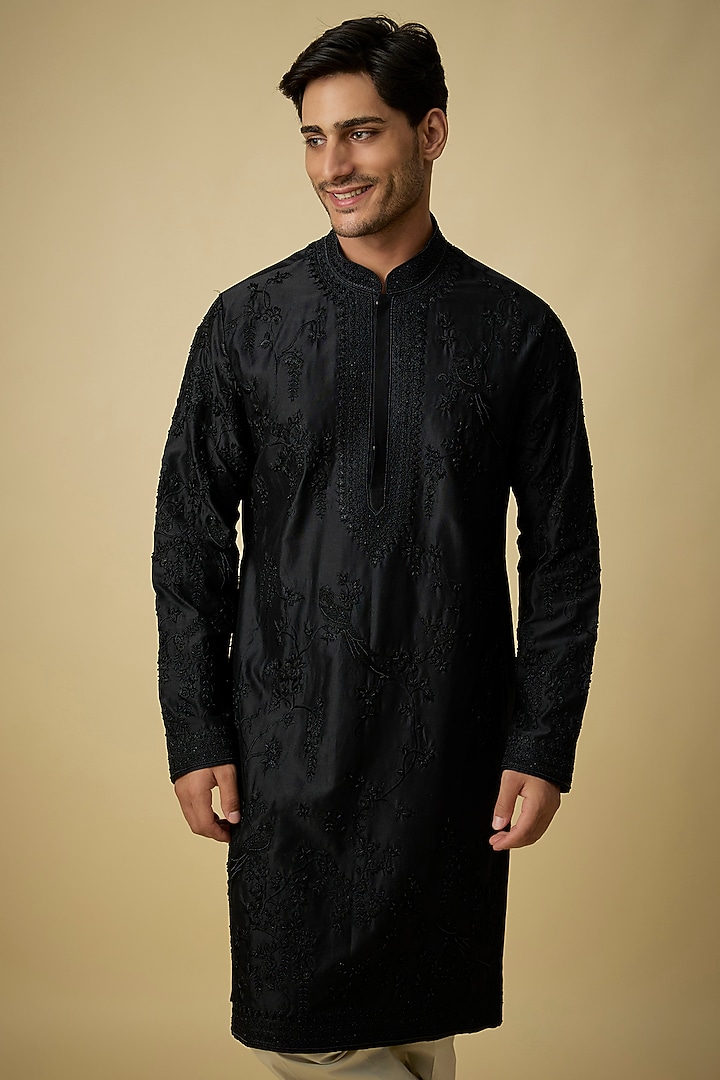 Black Silk Kurta Set by Anushree Reddy Men at Pernia's Pop Up Shop