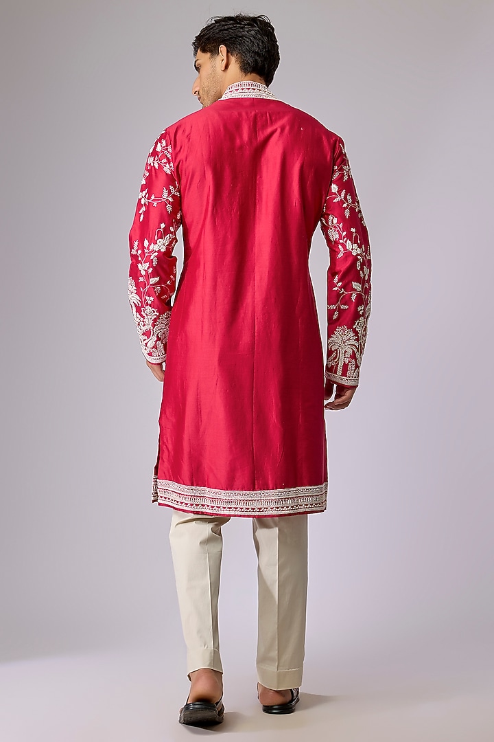 Red Chanderi Kurta Set by Anushree Reddy Men at Pernia's Pop Up Shop
