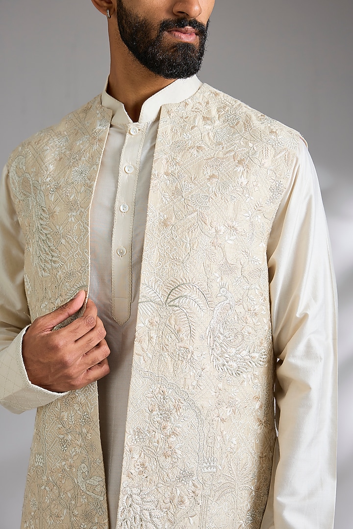 Cream Raw Silk Groom Indowestern Set by Anushree Reddy Men at Pernia's Pop Up Shop