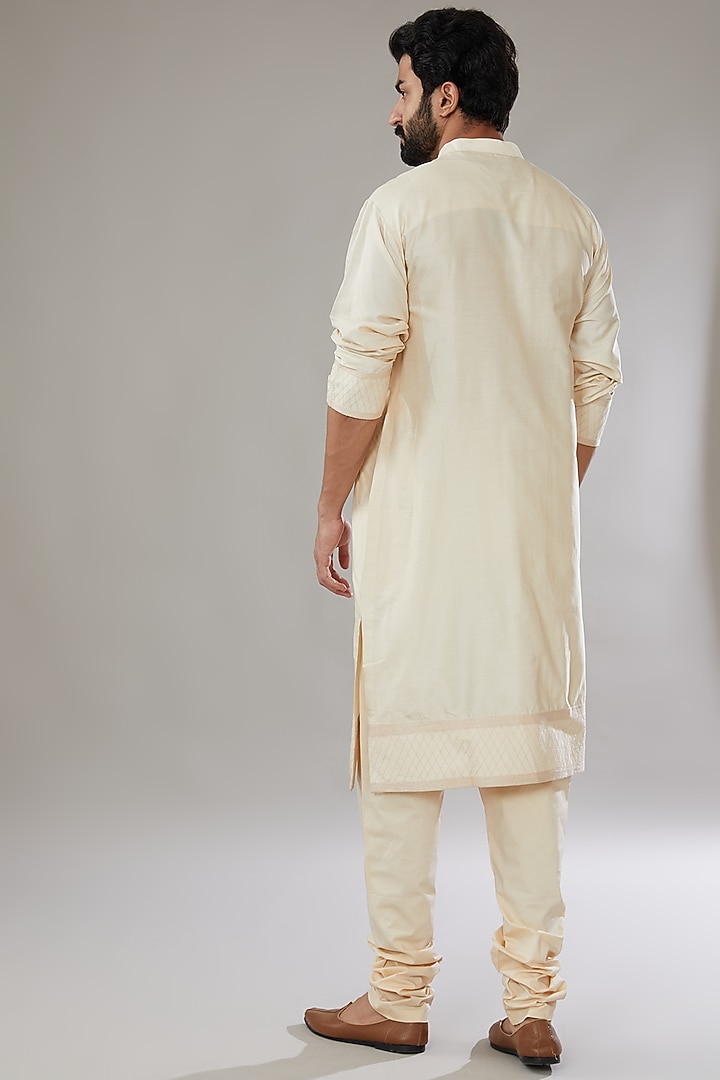 Pastel Yellow Raw Silk Embroidered Bundi Jacket Set by Anushree Reddy Men at Pernia's Pop Up Shop
