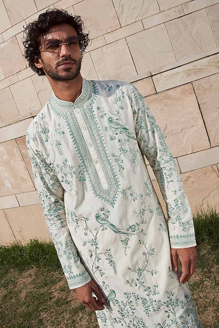 Ivory Chanderi Kurta Set by Anushree Reddy Men at Pernia's Pop Up Shop