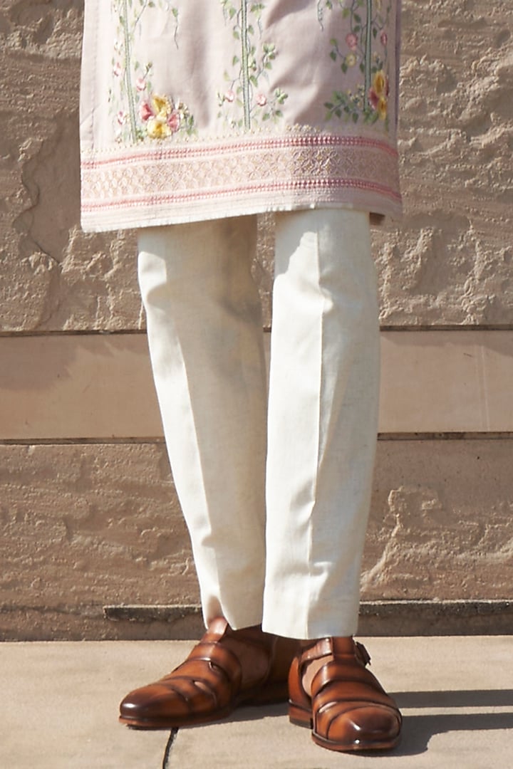 Dusty Rose Slub Cotton Kurta Set by Anushree Reddy Men at Pernia's Pop Up Shop