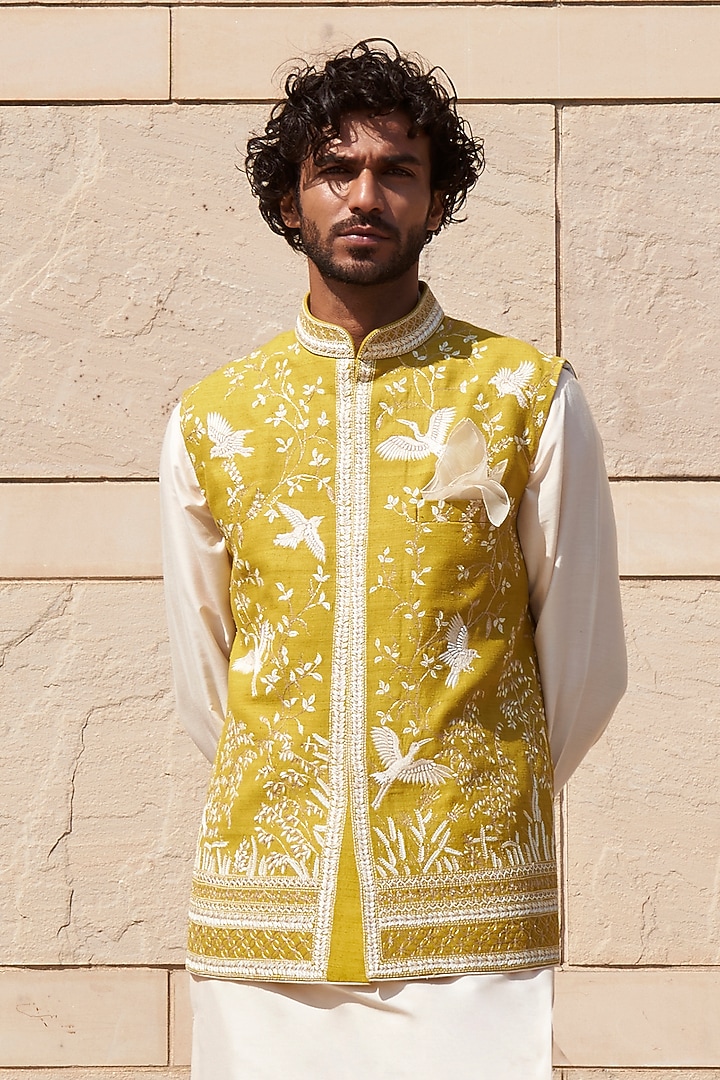Moss Green Matka Silk Bundi Jacket Set by Anushree Reddy Men at Pernia's Pop Up Shop
