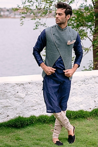 Navy Blue Kurta Set With Embroidered Bundi Jacket by Anushree Reddy Men