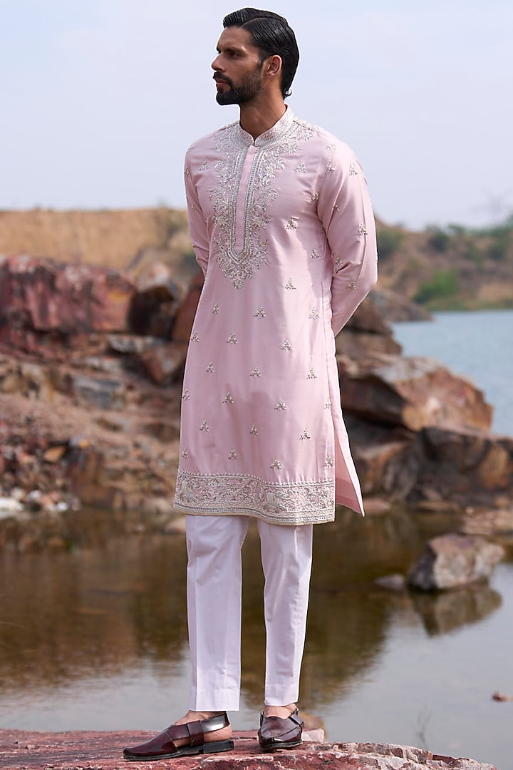 Soft Pink Silk Embroidered Kurta Set by Anushree Reddy Men at Pernia's Pop Up Shop