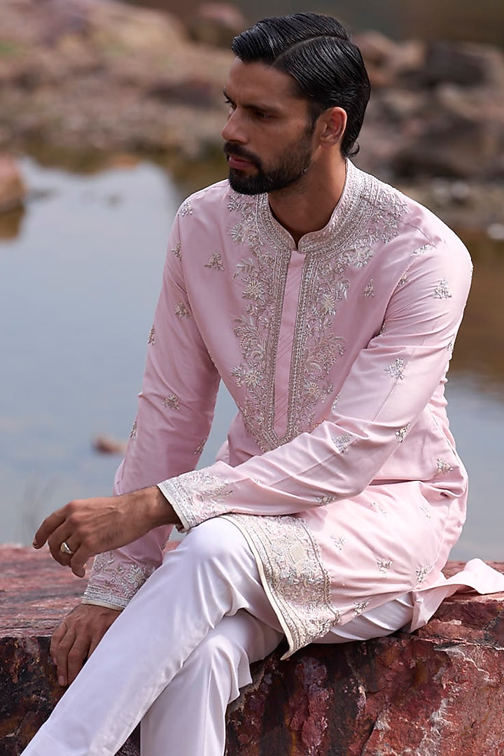Soft Pink Silk Embroidered Kurta Set by Anushree Reddy Men at Pernia's Pop Up Shop