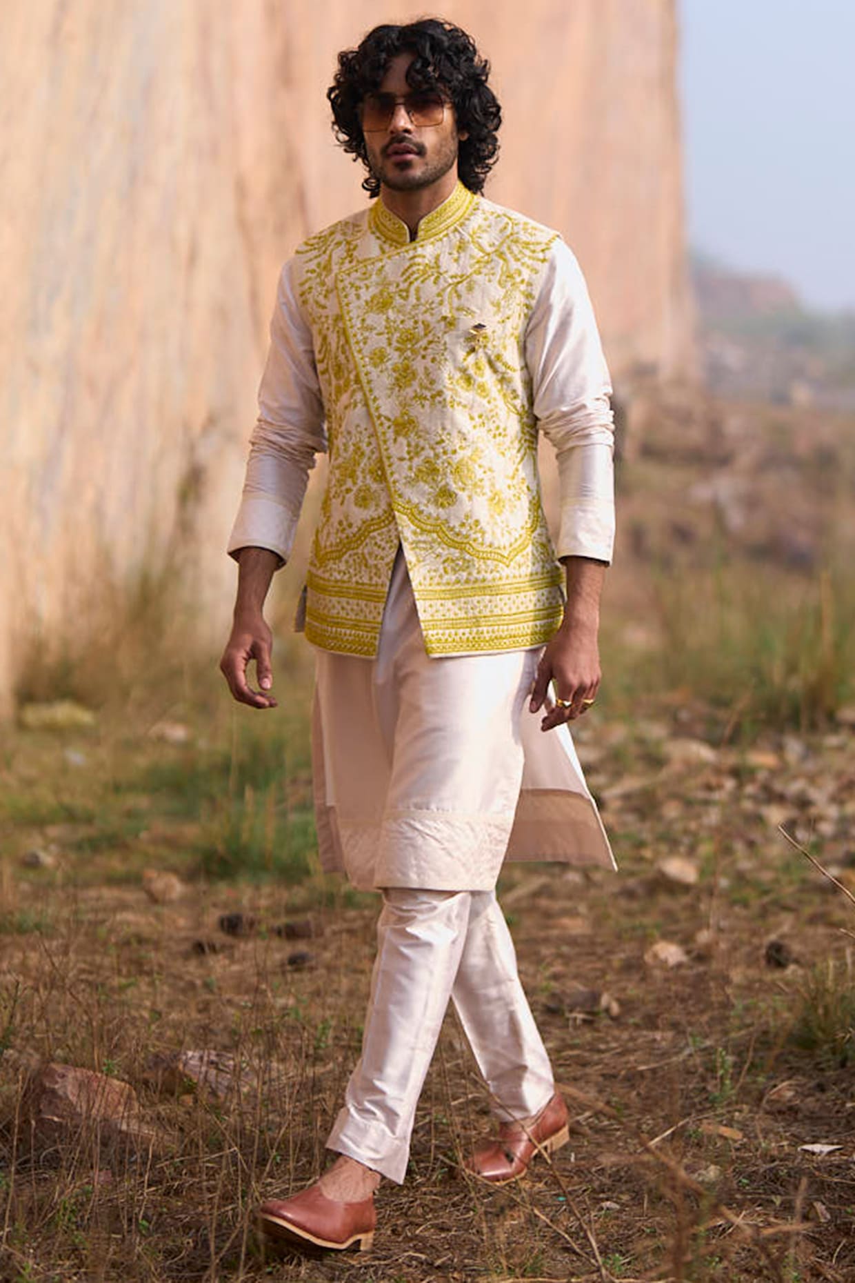 Anushree Reddy Ivory Raw Silk Thread Embroidered Asymmetric Bundi Jacket Set