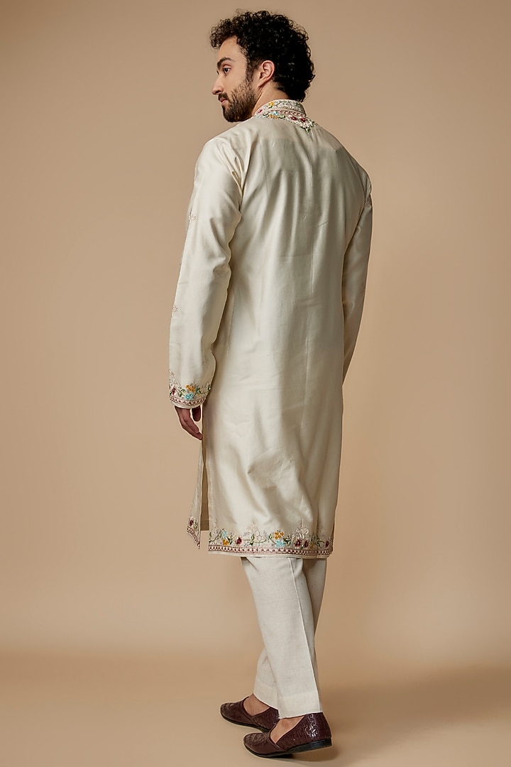 Ivory Silk Embroidered Kurta Set by Anushree Reddy Men at Pernia's Pop Up Shop