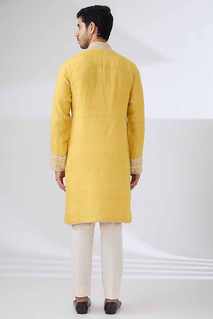 Soft Yellow Linen Embroidered Kurta Set by Anushree Reddy Men at Pernia's Pop Up Shop