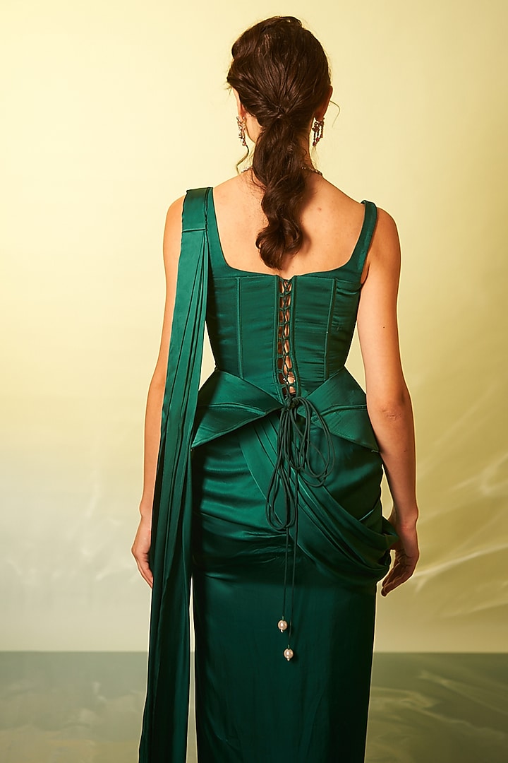 Emerald Green Satin Crepe Draped Wedding Saree Set by Anshika Tak Label at Pernia's Pop Up Shop