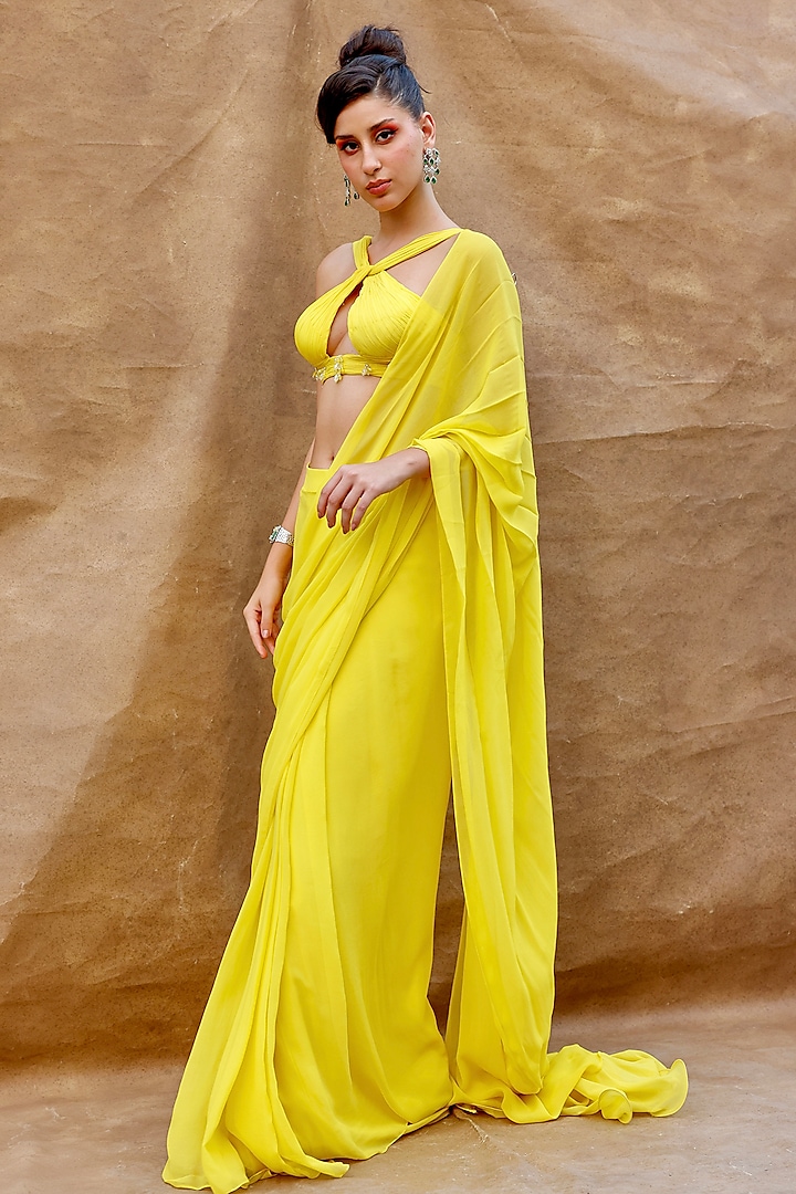 Yellow Georgette Saree Set by Anshika Tak Label at Pernia's Pop Up Shop