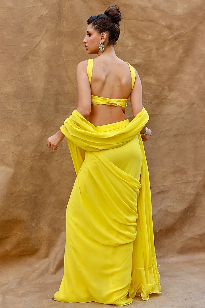Yellow Georgette Party Wear Saree Set by Anshika Tak Label at Pernia's Pop Up Shop