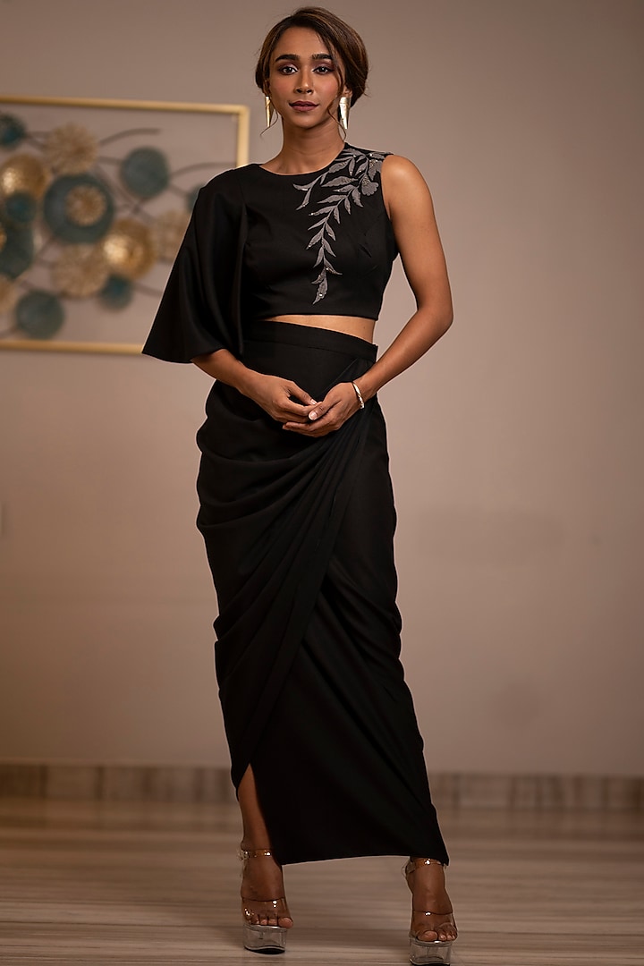 Black Alpha Crepe Draped Skirt Set by Anuja Banthia