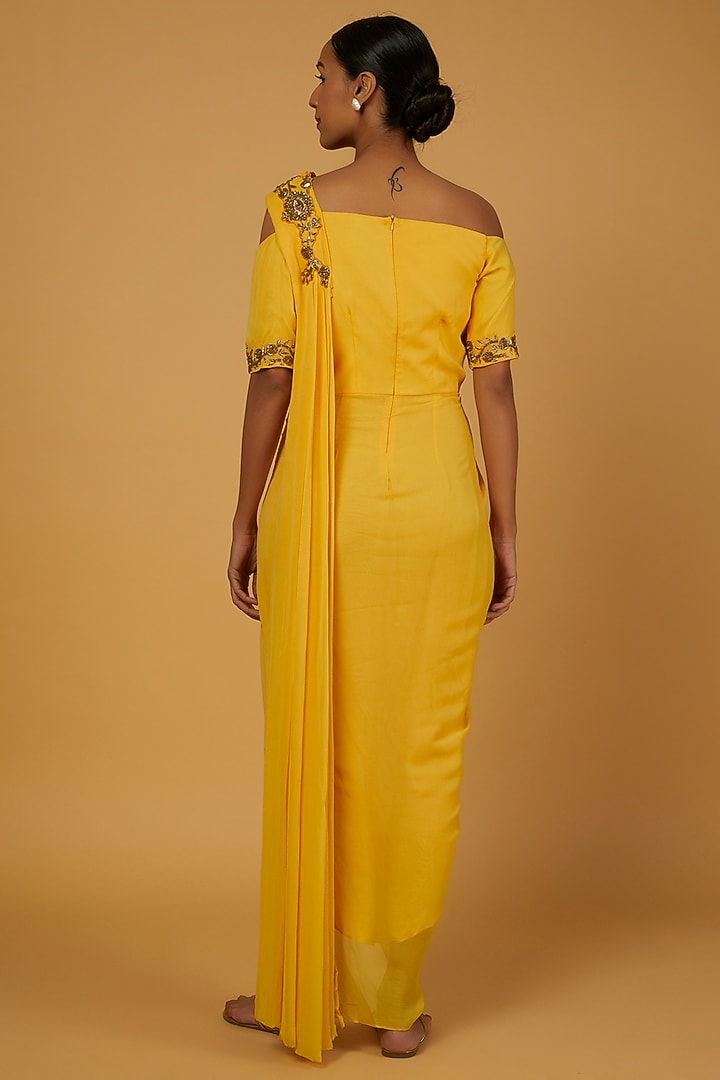 Yellow Hand Embroidered Party Wear Gown Saree by Anuja Banthia at Pernia's Pop Up Shop