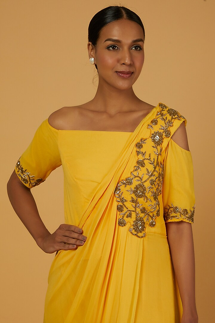 Yellow Hand Embroidered Party Wear Gown Saree by Anuja Banthia at Pernia's Pop Up Shop