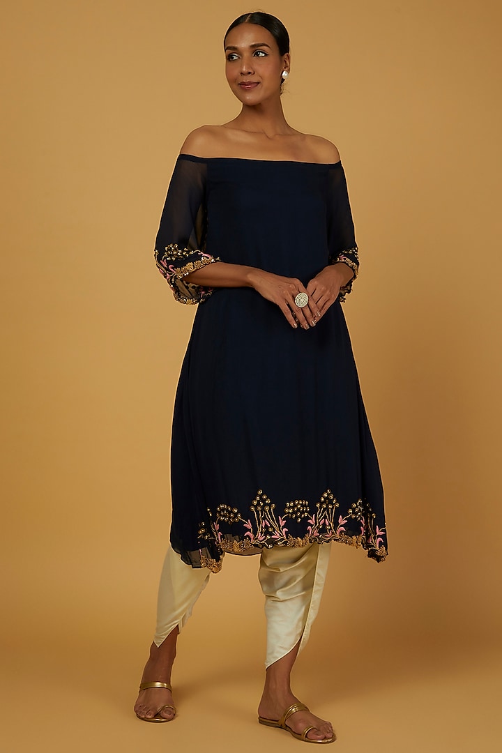 Cobalt Blue Embroidered Kurta Set by Anuja Banthia at Pernia's Pop Up Shop