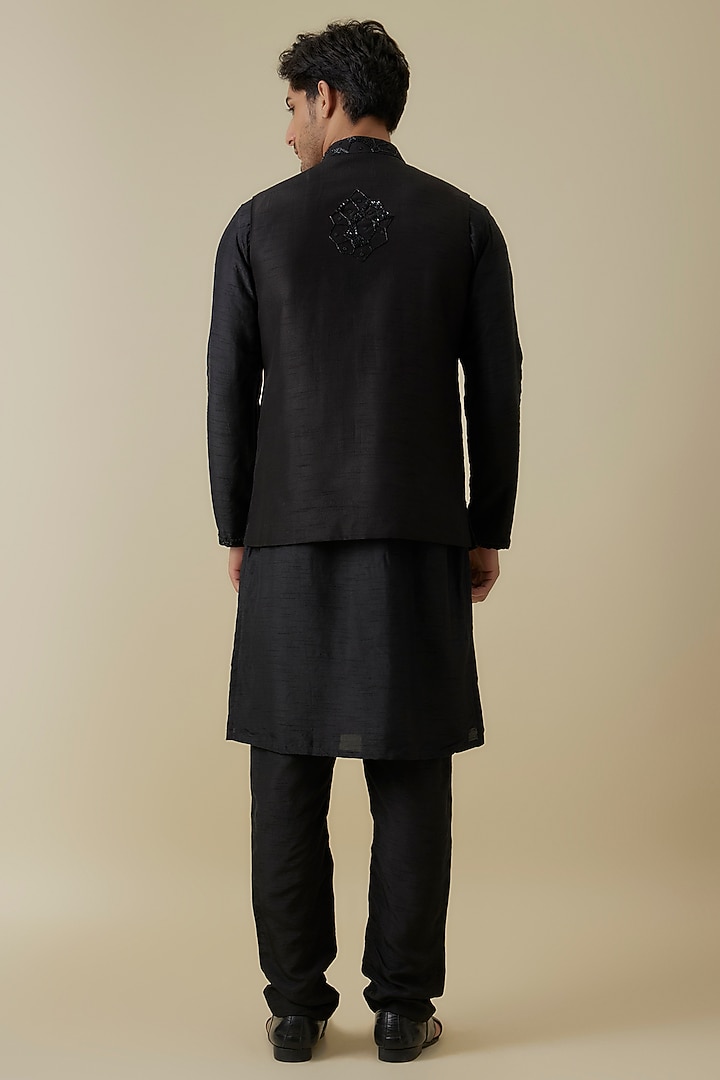 Black Bangalore Silk French Knot Work Bundi Jacket Set by AANURAG DALMIA at Pernia's Pop Up Shop