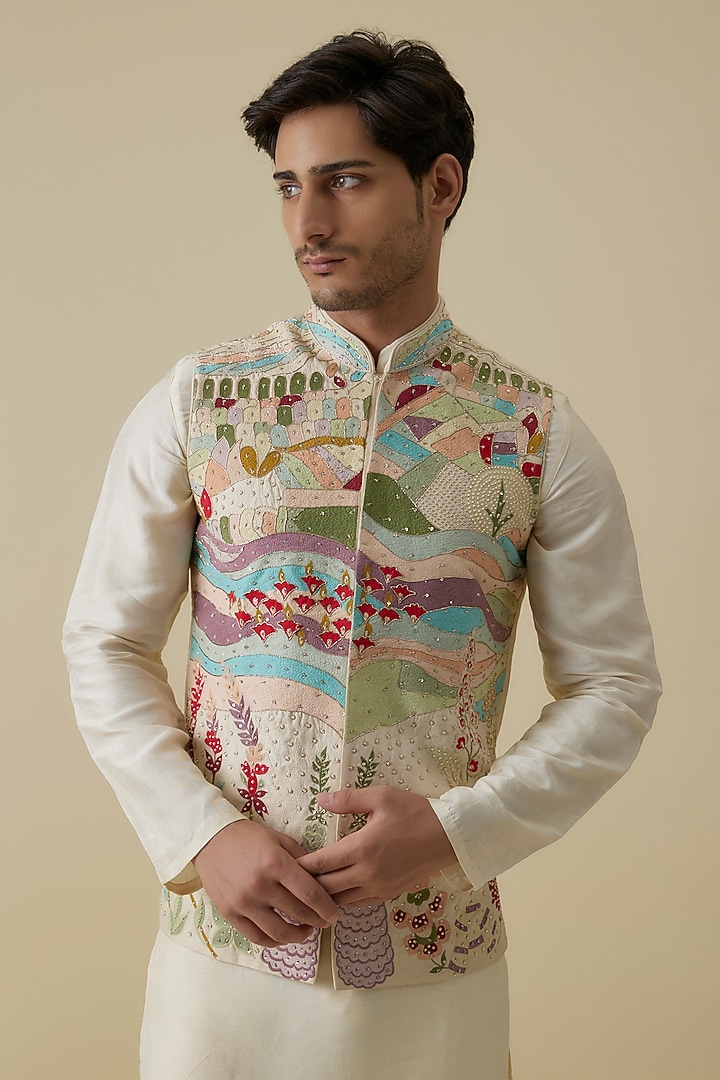 Ivory Bangalore Silk Floral Embroidered Bundi Jacket Set by AANURAG DALMIA at Pernia's Pop Up Shop