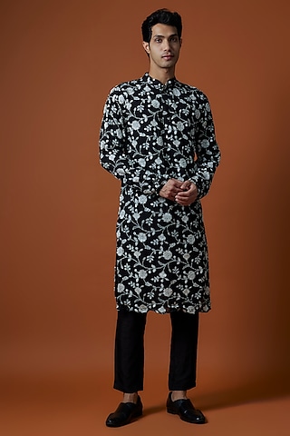 Black Georgette Hand Embellished Kurta Set by AANURAG DALMIA